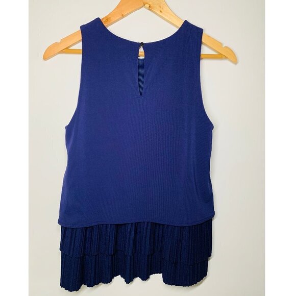 Banana Republic Pleated Hem Blue Tank Blouse XS - Picture 3 of 5